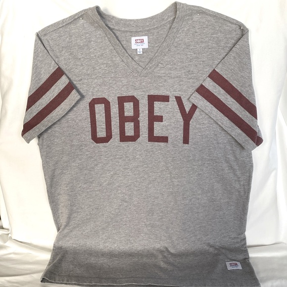 Obey Other - Gently Worn OBEY Men’s Short Sleeves Gray,Burgundy V-Neck Size Small